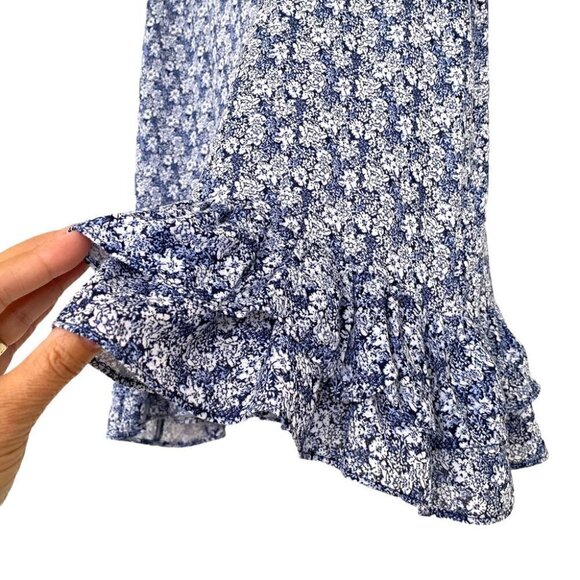 Cynthia Rowley sleeveless top with v-neckline  and ruffled hem - Picture 5 of 9